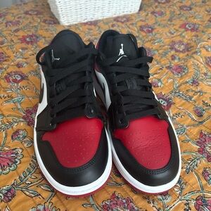 Jordan Men's Black, Red, and White Sneakers